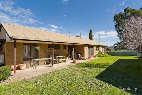 Property photo of 24 Barker Street Harcourt VIC 3453
