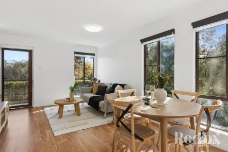 1/32 CLIFTON CRES, MOUNT LAWLEY, WA 6050