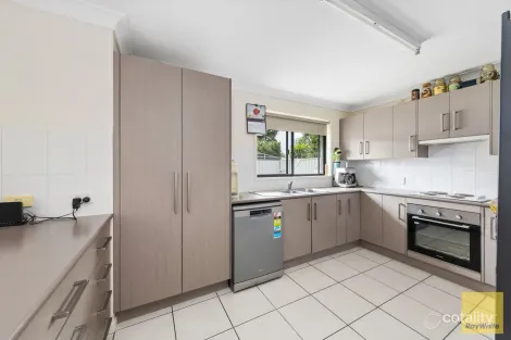 Property photo of 25 Glovar Street Emerald QLD 4720