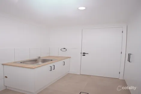 Property photo of 22 Brooks Street Griffith NSW 2680