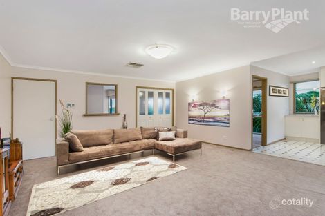 Property photo of 2 Addlington Court Narre Warren South VIC 3805