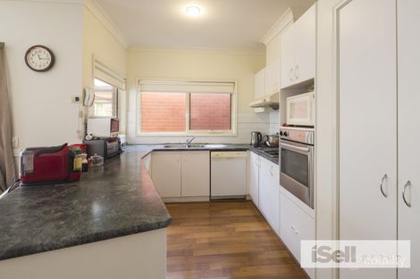 Property photo of 2/72 Victoria Court Springvale VIC 3171
