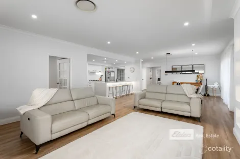 Property photo of 12 Libra Way Australind WA 6233