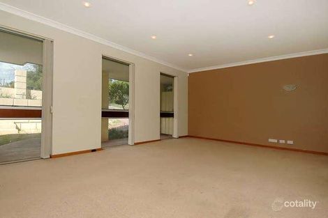 Property photo of 27 Alder Way Duncraig WA 6023