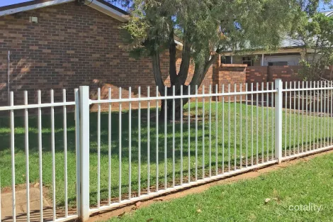 1-4/126 Meryula St, Narromine, NSW 2821