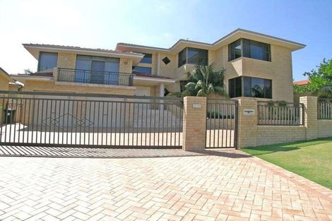 33 James Rd, Kardinya, WA 6163