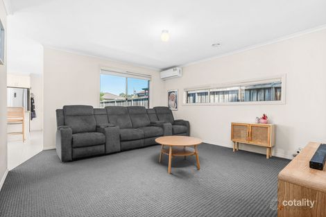 Property photo of 13 McCallum Drive Cranbourne East VIC 3977
