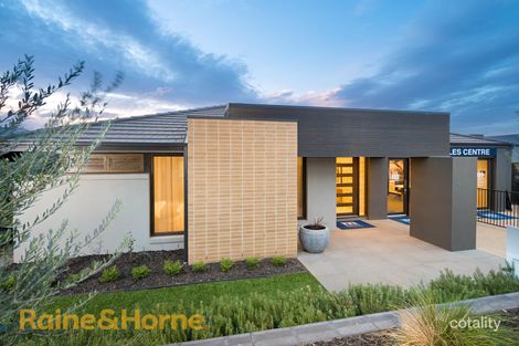 Property photo of 30 Paperbark Drive Forest Hill NSW 2651