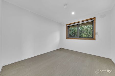 Property photo of 5 Bunbury Avenue Narre Warren VIC 3805