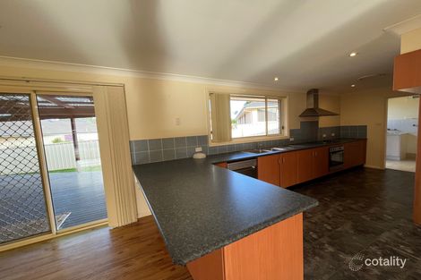 Property photo of 7 Freesia Crescent Bomaderry NSW 2541