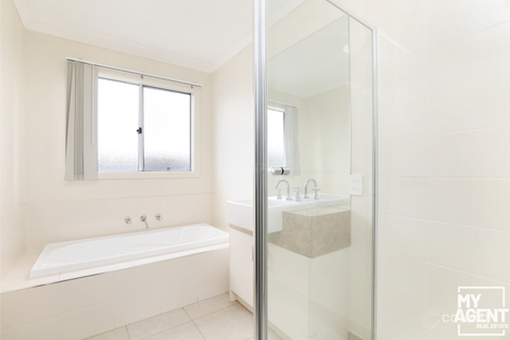 Property photo of 24 Hillgrove Way Mernda VIC 3754