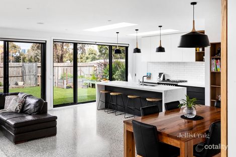 Property photo of 19 Brentwood Avenue Pascoe Vale South VIC 3044