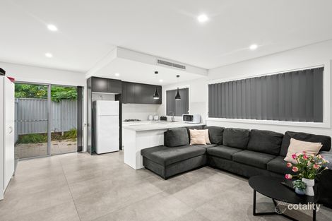 Property photo of 8/17 Fisher Street Oak Flats NSW 2529