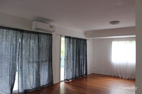 Property photo of 34 Calmwaters Crescent Macleay Island QLD 4184