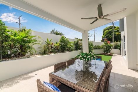 Property photo of 1/20 Nevenia Street Labrador QLD 4215