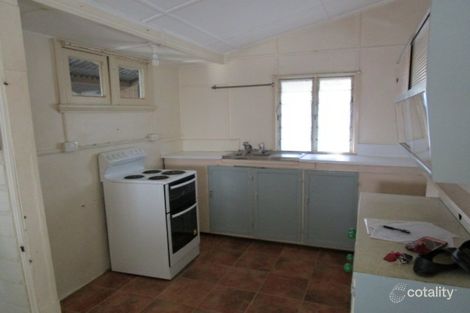 Property photo of 102 West Avenue Wynnum QLD 4178