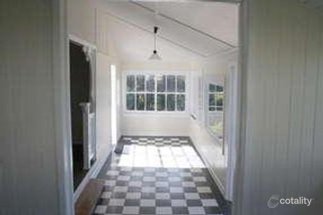 Property photo of 4 Fahey Road Mount Glorious QLD 4520