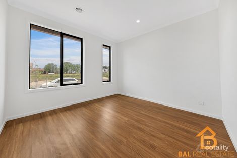 Property photo of 5 Casabene Drive Tarneit VIC 3029