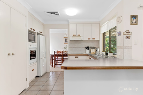 Property photo of 11 Carolyn Place Ferny Grove QLD 4055