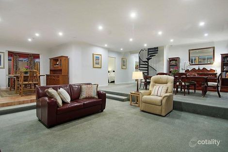 Property photo of 35 Widdop Crescent Hampton East VIC 3188