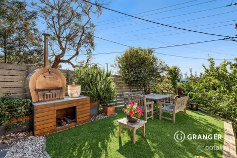 Property photo of 2 The Boulevard McCrae VIC 3938
