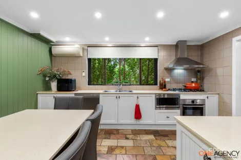 Property photo of 12 Walsh Close Illawong NSW 2234