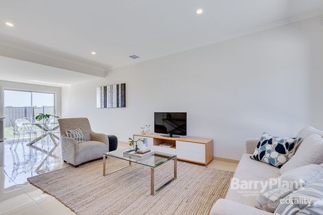 Property photo of 6/42-44 Wanaka Drive Taylors Lakes VIC 3038
