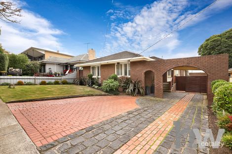 Property photo of 34 Kinlock Street Bell Post Hill VIC 3215