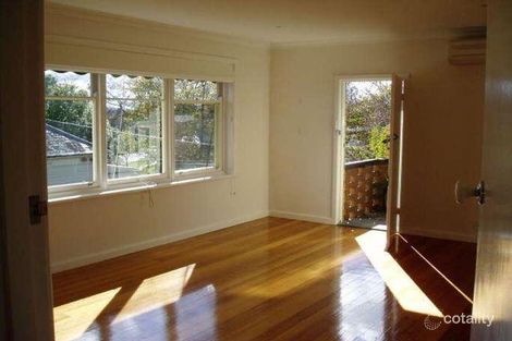 Property photo of 4/56 Windsor Crescent Surrey Hills VIC 3127