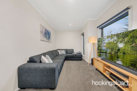 Property photo of 5 Mavora Place South Morang VIC 3752