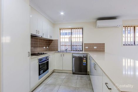 Property photo of 30 Dysart Drive Holmview QLD 4207