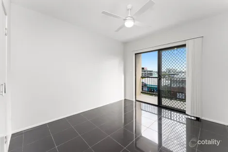 Property photo of 148 Cavendish Road Coorparoo QLD 4151