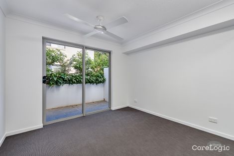 Property photo of 33 Loder Street Biggera Waters QLD 4216