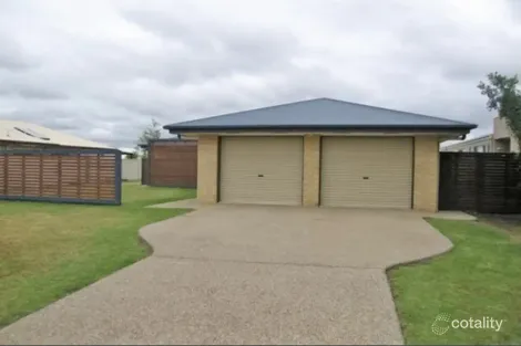 Property photo of 18 Mayfair Drive Emerald QLD 4720