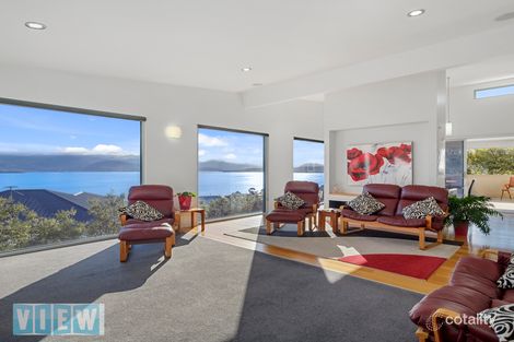 Property photo of 10 Pintoresca Place Tranmere TAS 7018
