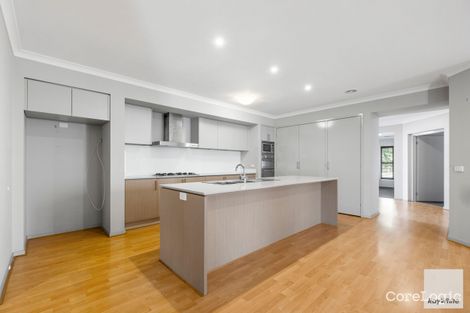 Property photo of 52 Double Bay Drive Taylors Hill VIC 3037