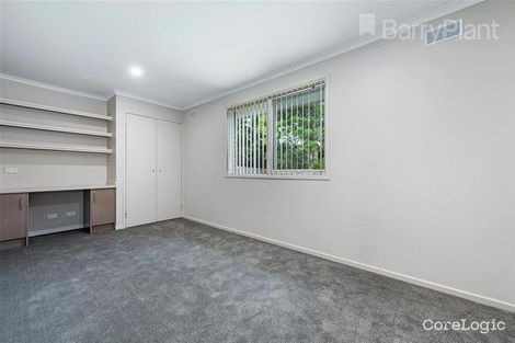 Property photo of 67 Sydney Parkinson Avenue Endeavour Hills VIC 3802