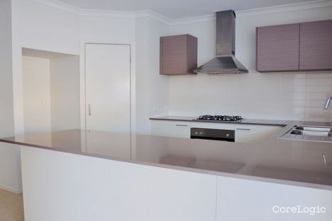 Property photo of 10 Lymington Street Keysborough VIC 3173