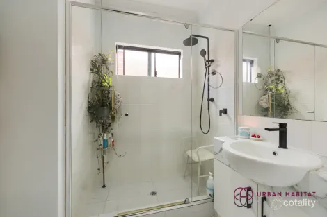 Property photo of 21 Maltby Way Wellard WA 6170