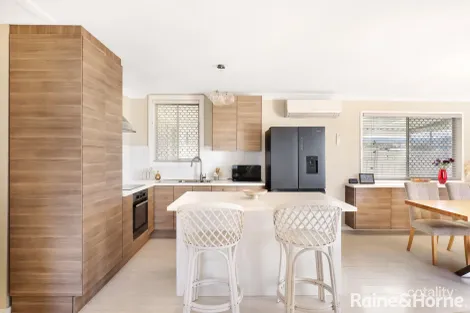 Property photo of 50 Orana Parade Unanderra NSW 2526