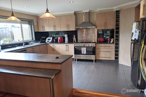 Property photo of 5 Flake Court Diggers Rest VIC 3427