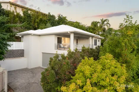 Property photo of 58 Yarrawonga Drive Castle Hill QLD 4810