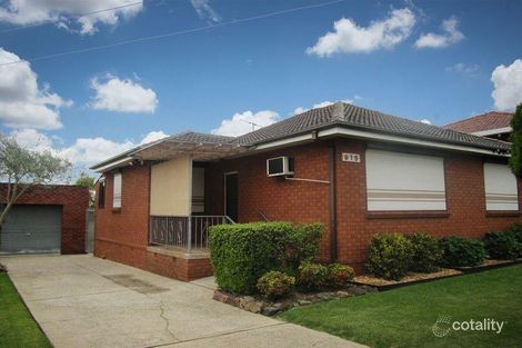 915 The Horsley Dr, Smithfield, NSW 2164