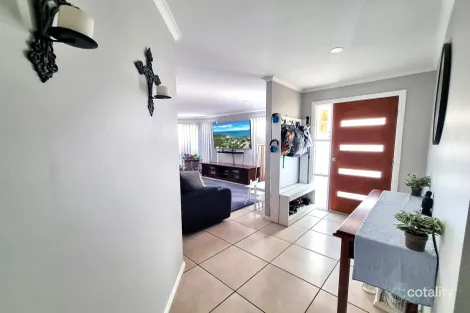 Property photo of 3 Cullen Close Bowen QLD 4805