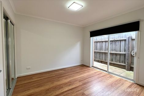 Property photo of 2/6 McRae Avenue St Albans VIC 3021