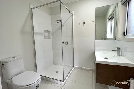 Property photo of 2/6 McRae Avenue St Albans VIC 3021