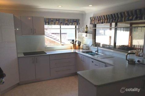 Property photo of 6 Welwyn Close Buttaba NSW 2283