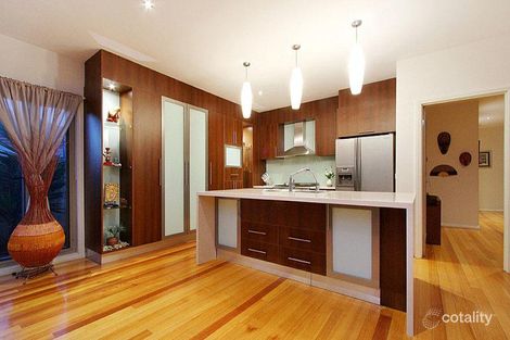 Property photo of 11 Yarra Way Taylors Hill VIC 3037