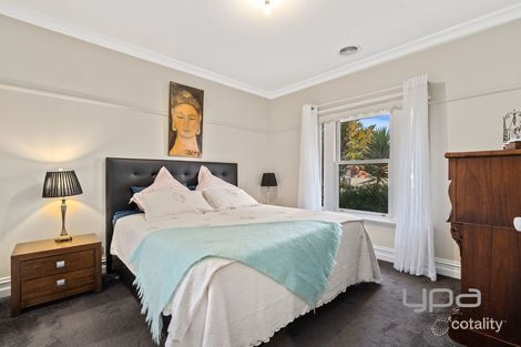 Property photo of 27 Giofches Crescent Tarneit VIC 3029