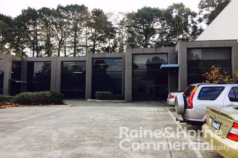 1 Redland Dr, Mitcham, VIC 3132